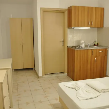 Angelos Aparthotel *