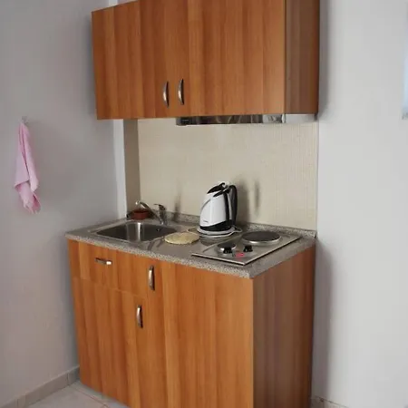 Angelos Lägenhetshotell *