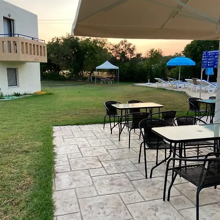 מלון דירות Angelos *