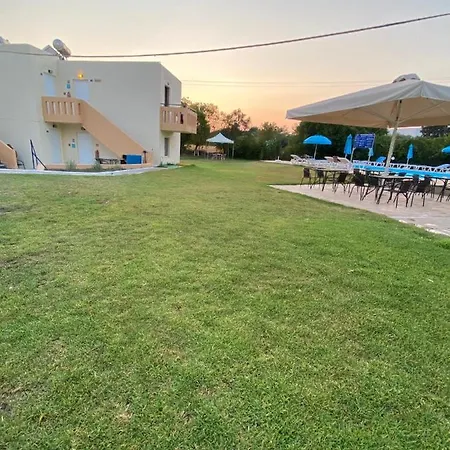 Angelos מלון דירות