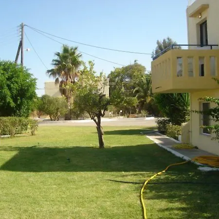 Angelos מלון דירות