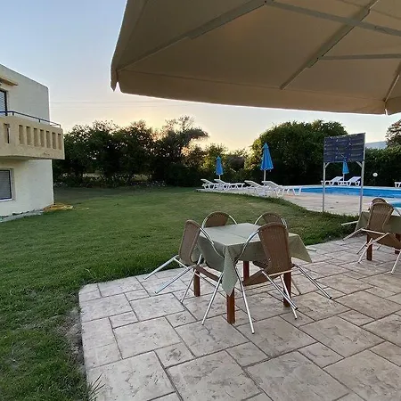 מלון דירות Angelos