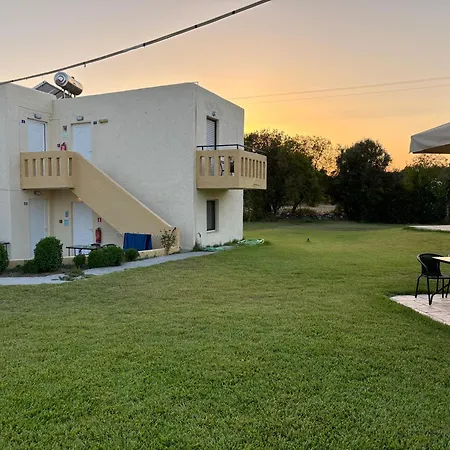 Apart-hotel Angelos 3*